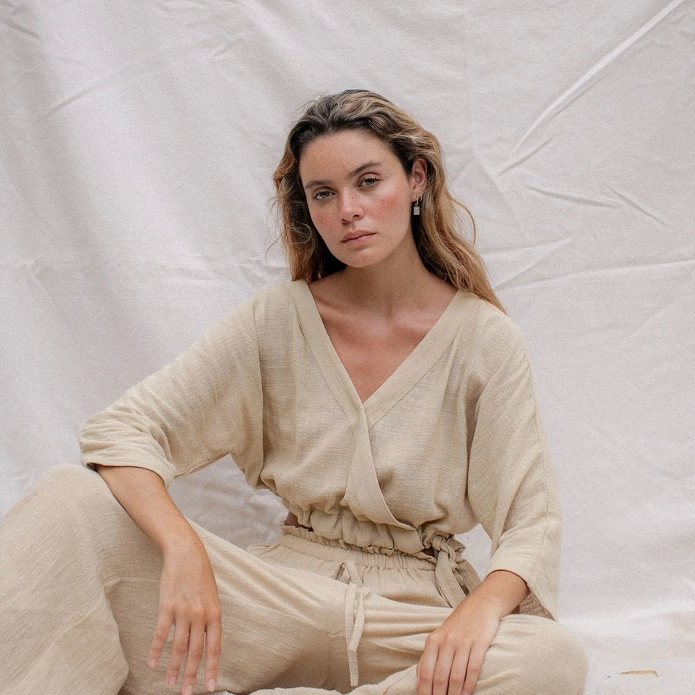 Indigo Luna Flow Top in Sandshell